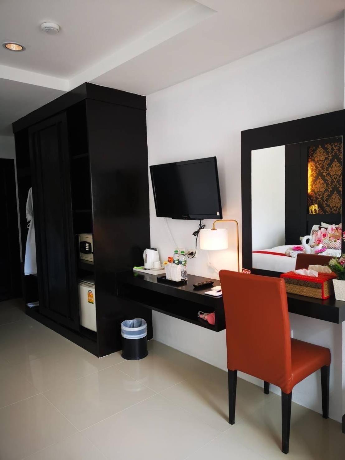 Elephant Room Patong 外观 照片