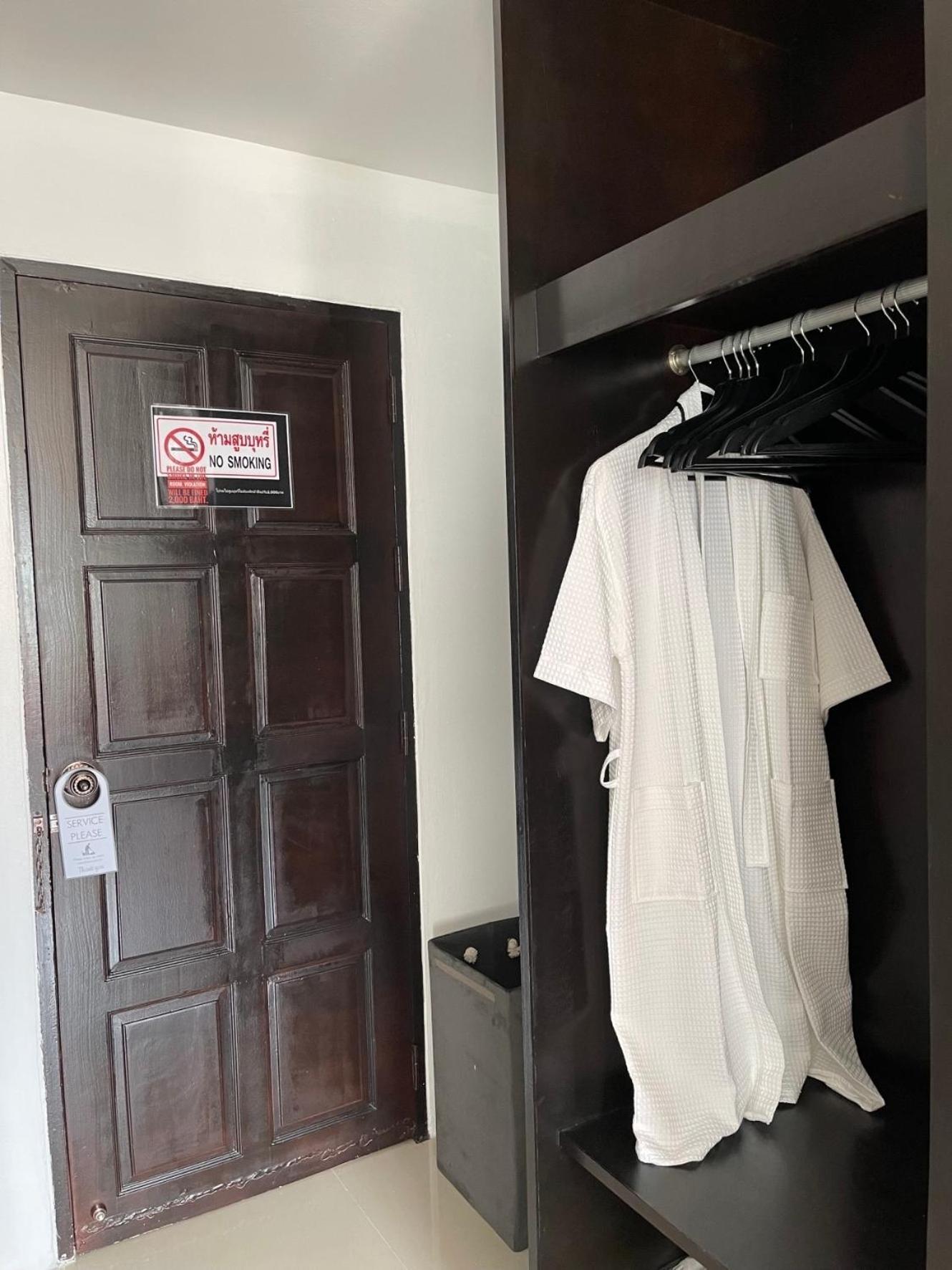 Elephant Room Patong 外观 照片